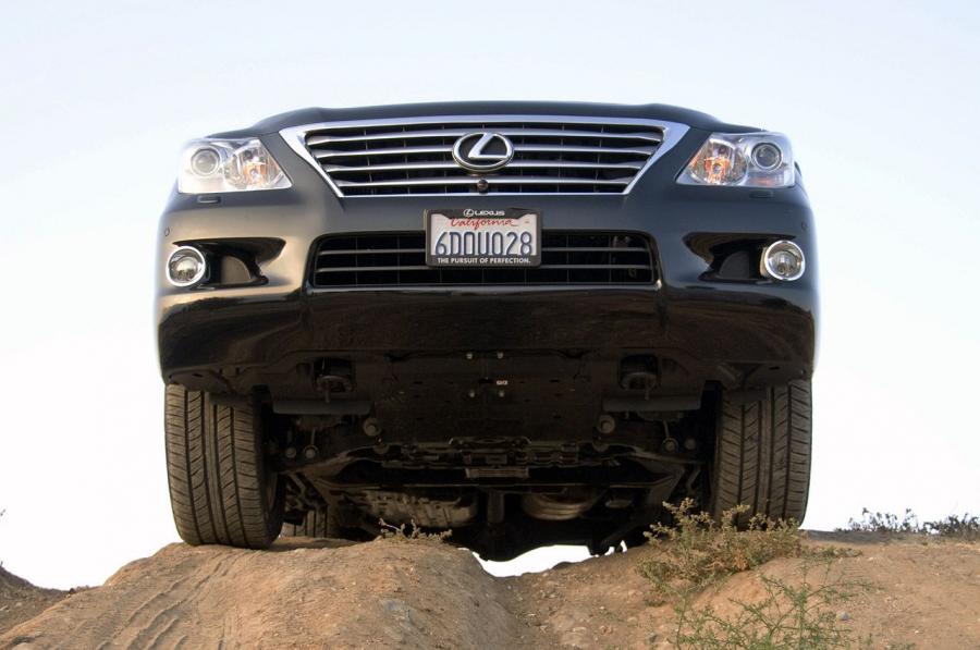  Lexus LX570 2009 года  (фото 40 из 46)